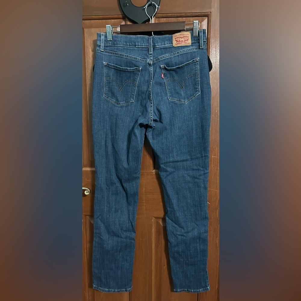 Levi's‎ Classic Straight Jeans Women’s Size 10 with 32” Inseam - Picture 2 of 3